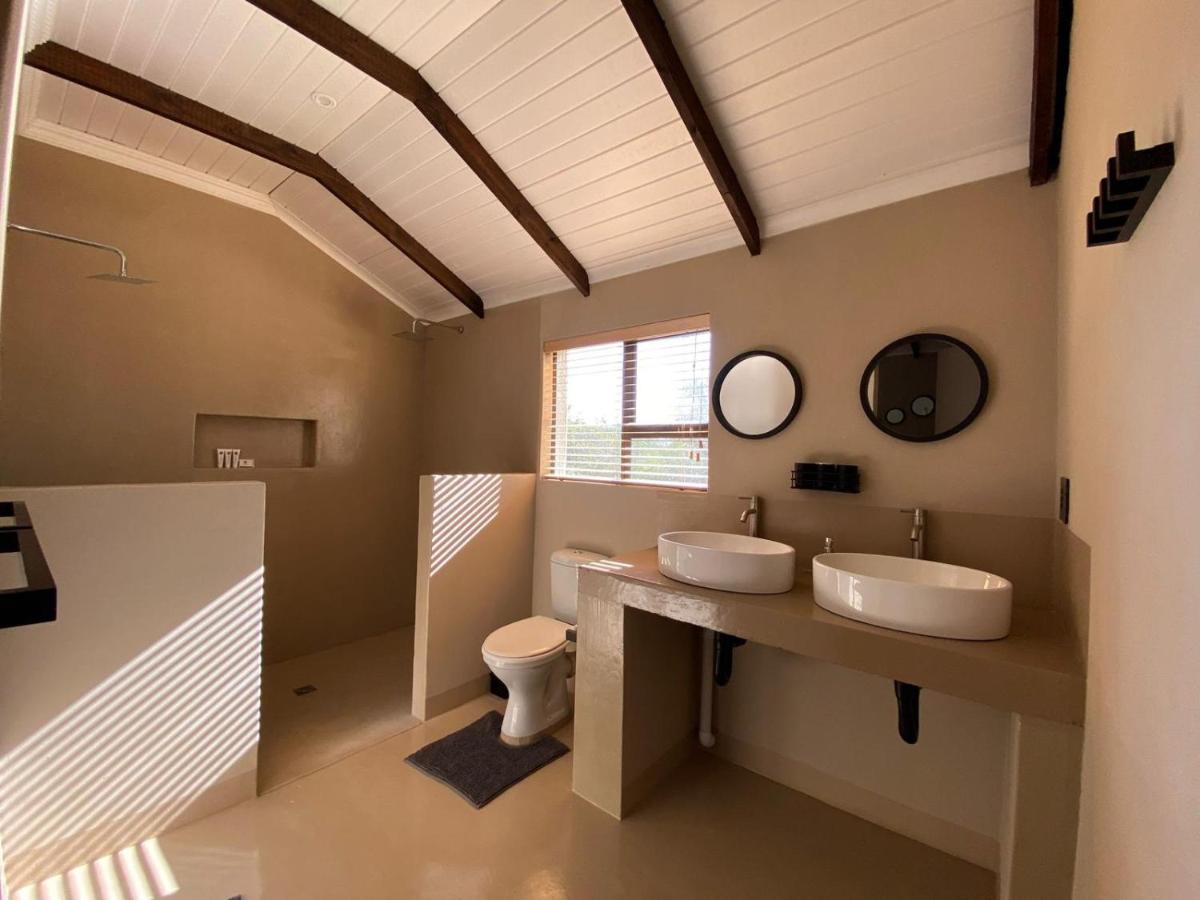 Ostrich Hide Villa Marloth Park Exterior photo